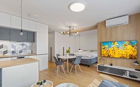 Lam Concrete - Ac - Balcony
